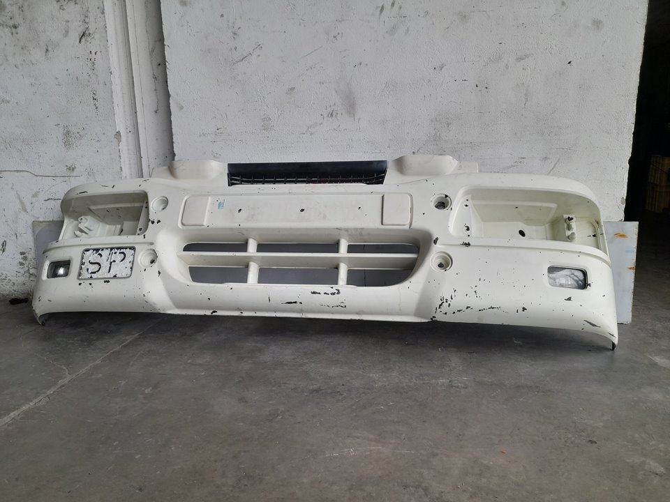 Paragolpes delantero iveco daily iv cajachasis  eurocargo 05.03        0.