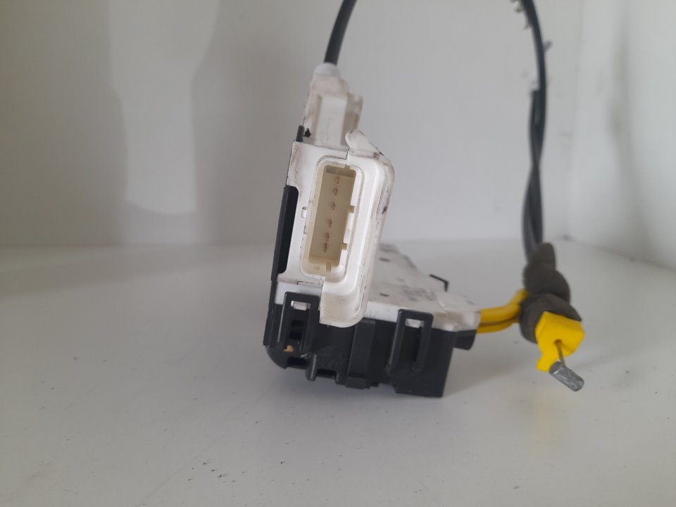 Cerradura puerta delantera izquierda citroen jumpy 2.0 hdi 125