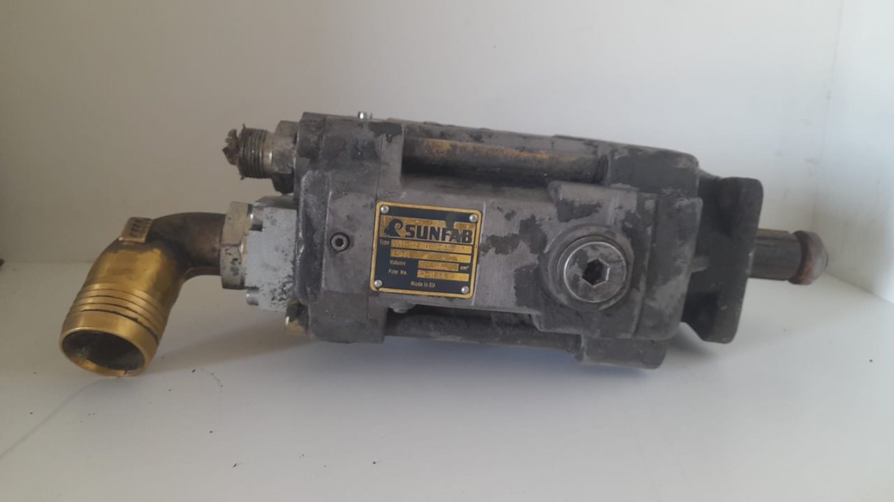 Bomba hidraulica mercedes-benz clase c t-model mercedes axor 2 c 4achser 32t