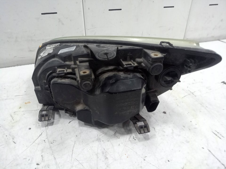 Faro derecho ford focus ii turnier 1.8 tdci