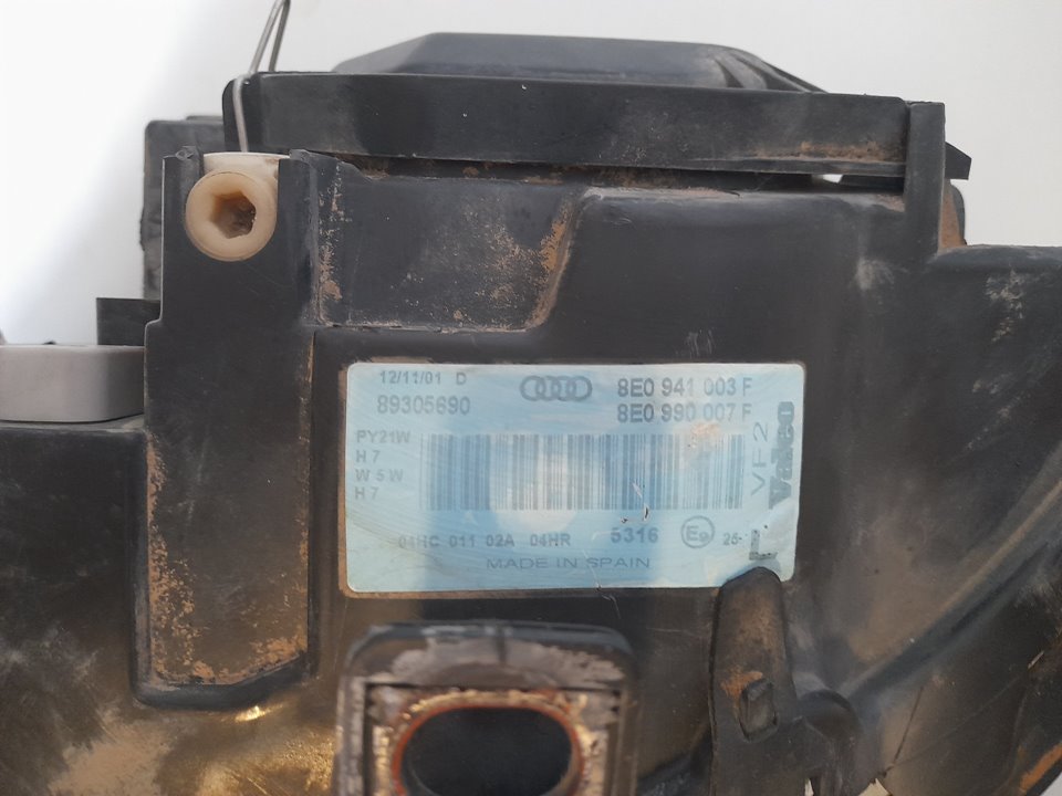 Faro izquierdo audi a4 1.8 t