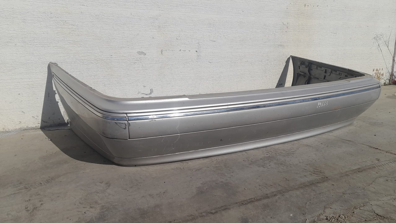 Paragolpes trasero mercedes-benz clase e e 320 (210.065)