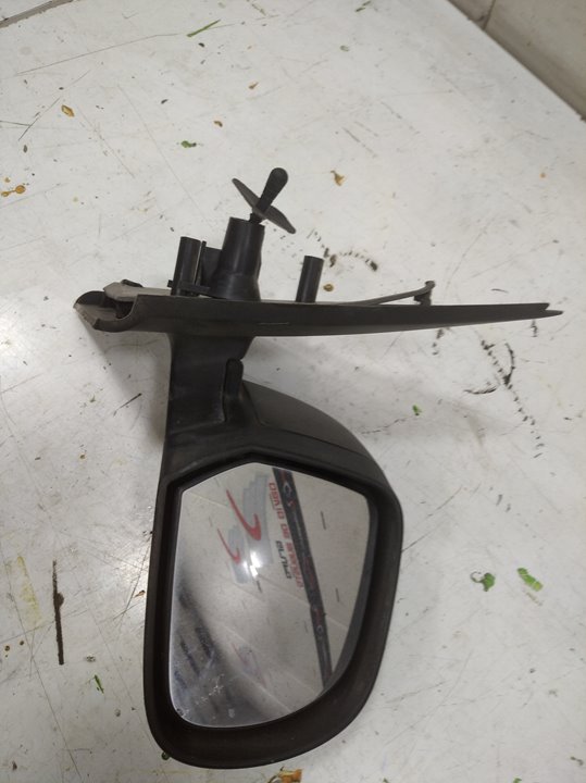 Retrovisor derecho dacia lodgy 1.5 dci