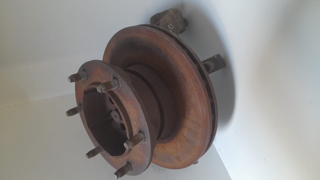 Buje delantero izquierdo ford otosan taunus ford transit caja cerrada 06 f