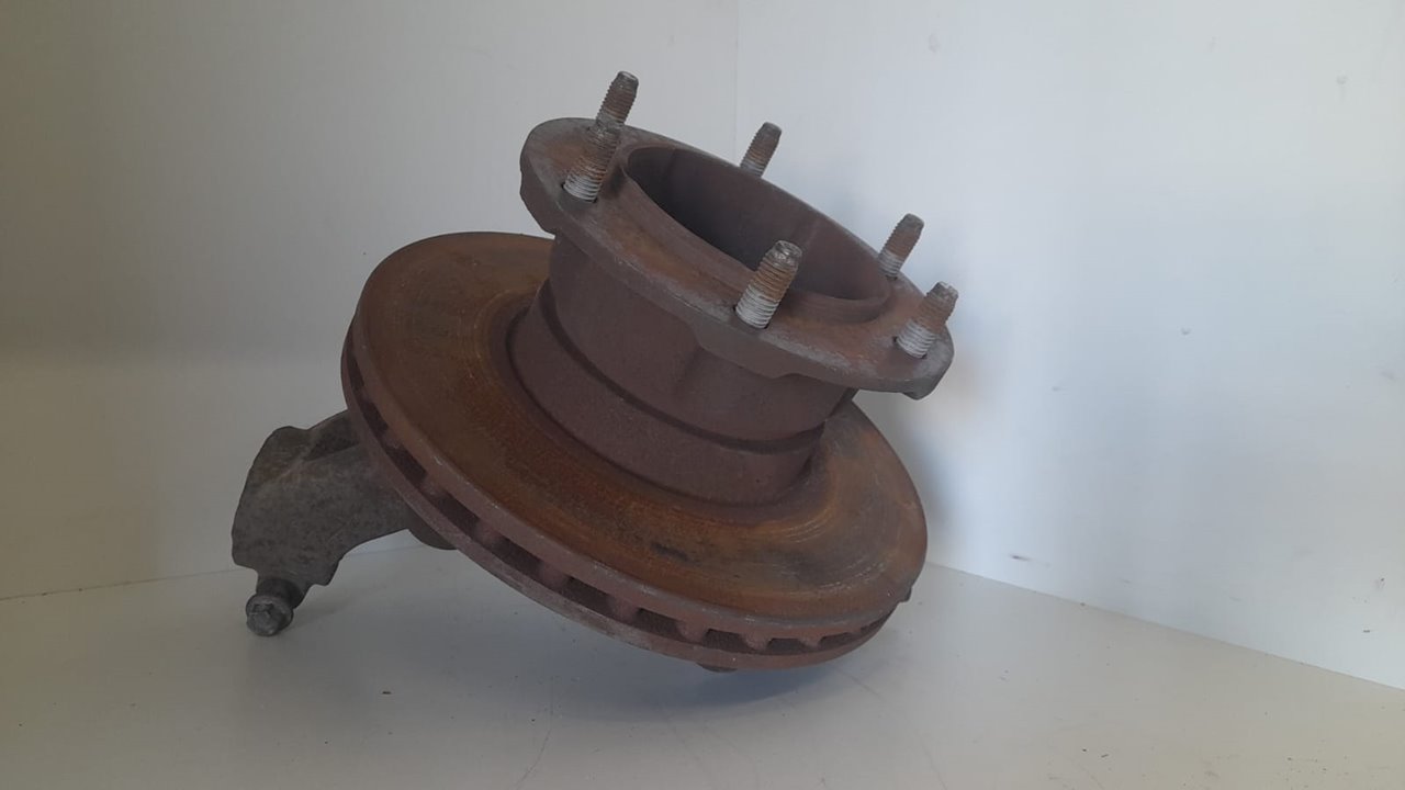Buje delantero izquierdo ford otosan taunus ford transit caja cerrada 06 f