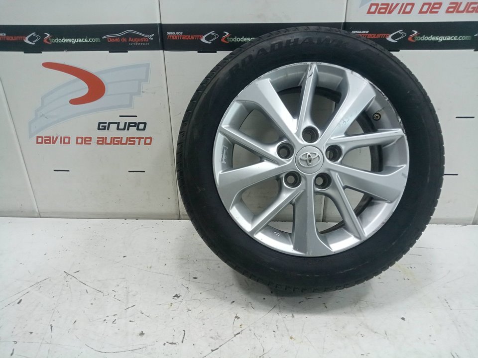 Rueda toyota auris   active      09.12  12.15