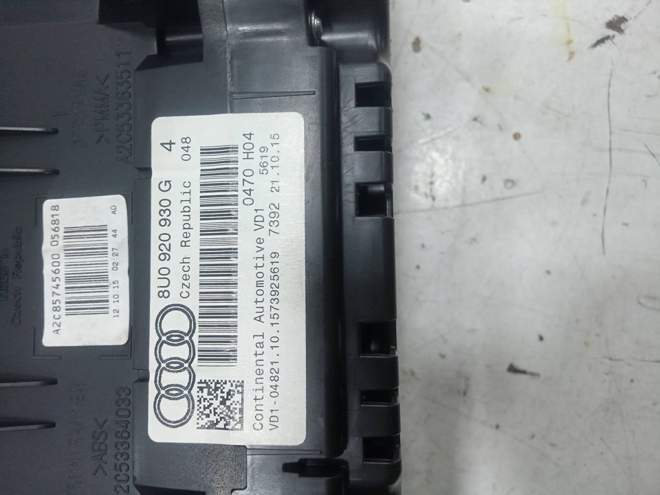 Cuadro instrumentos audi q3   (8ug) attraction      01.15