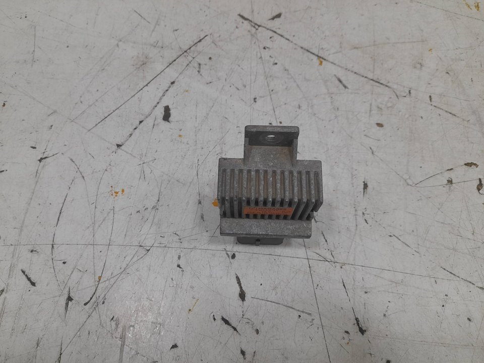 Caja precalentamiento peugeot 5008 2.0 hdi 150  bluehdi 150