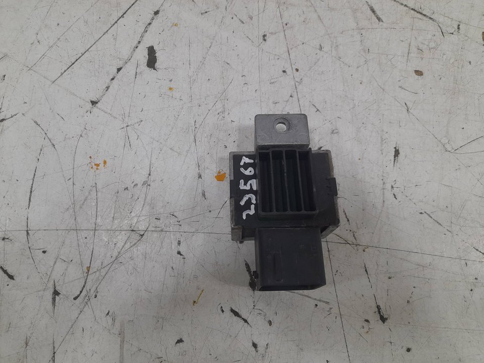 Caja precalentamiento peugeot 5008 2.0 hdi 150  bluehdi 150