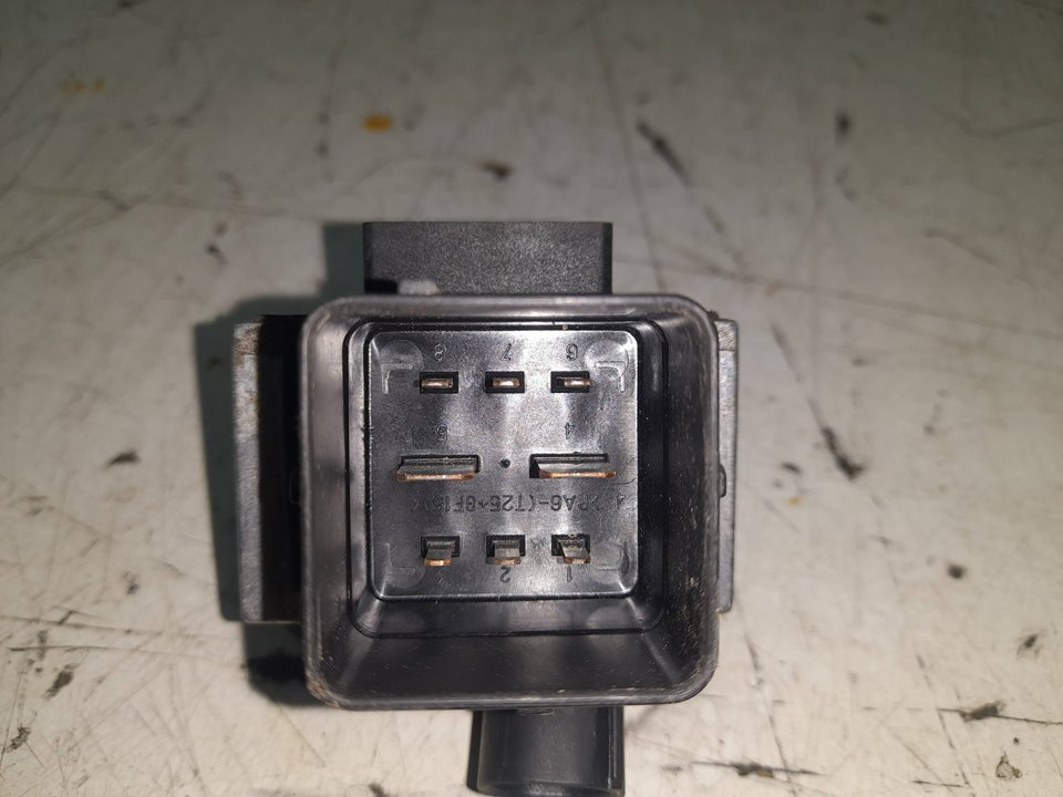 Caja precalentamiento peugeot 5008 2.0 hdi 150  bluehdi 150