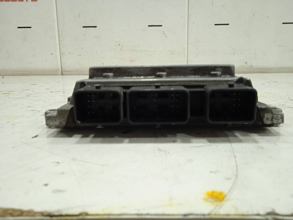 Centralita motor uce ford otosan taunus ford transit caja cerrada 06 f