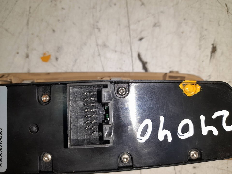 Mando elevalunas delantero izquierdo porsche cayenne 3.0 diesel