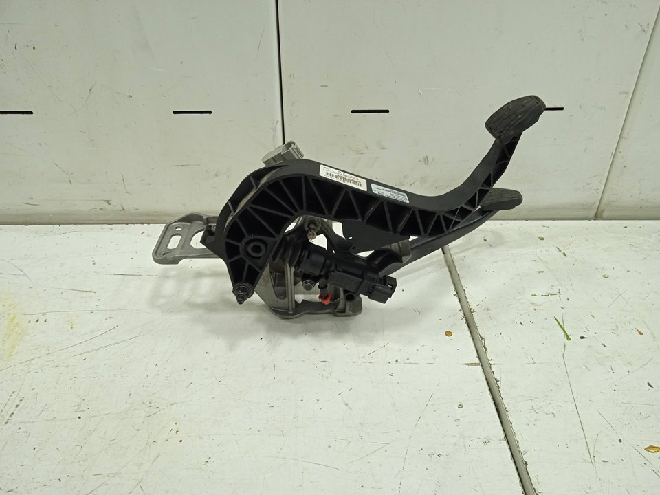 Pedal embrague jaguar xe prestige