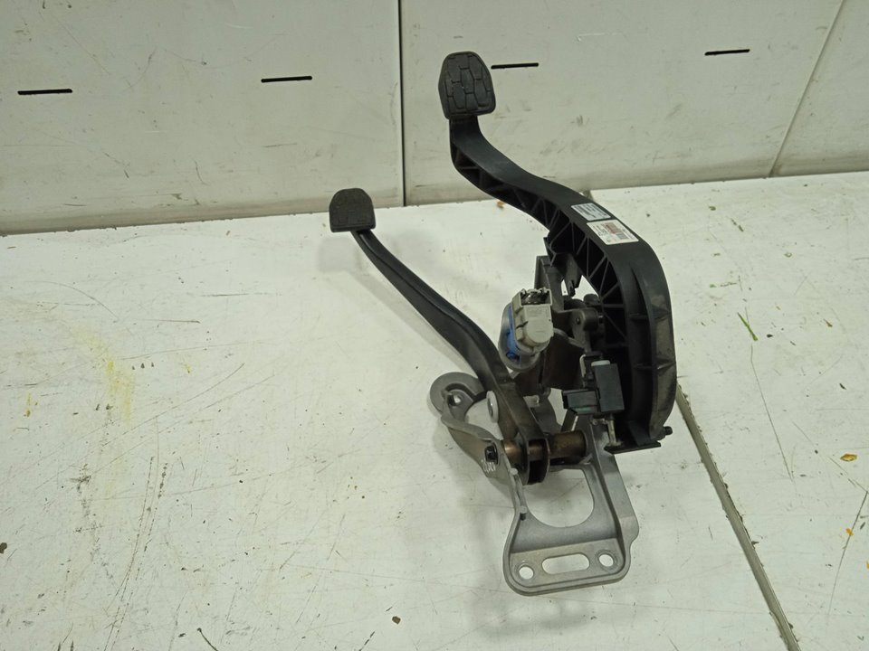 Pedal embrague jaguar xe prestige