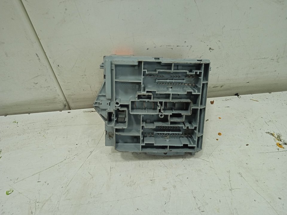 Caja reles / fusibles peugeot boxer caja cerrada 335 l3 bluehdi 130 cargo editi