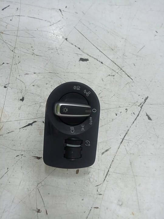 Mando luces audi q3 (8ug) attraction