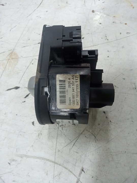Mando luces audi q3 (8ug) attraction