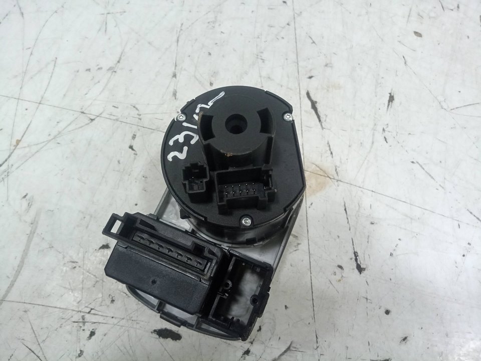 Mando luces audi q3 (8ug) attraction