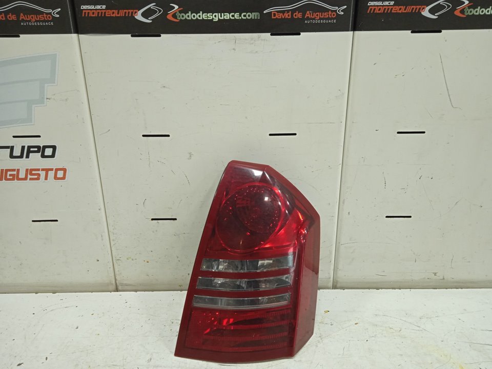 Piloto trasero derecho chrysler 300 c 3.0 crd