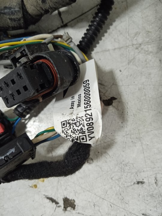 152000616                   306795700c000                        delantera izquierda   no identificado