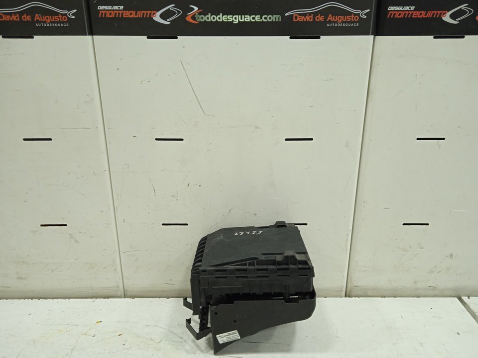 Caja reles / fusibles audi q3 (8ug) attraction