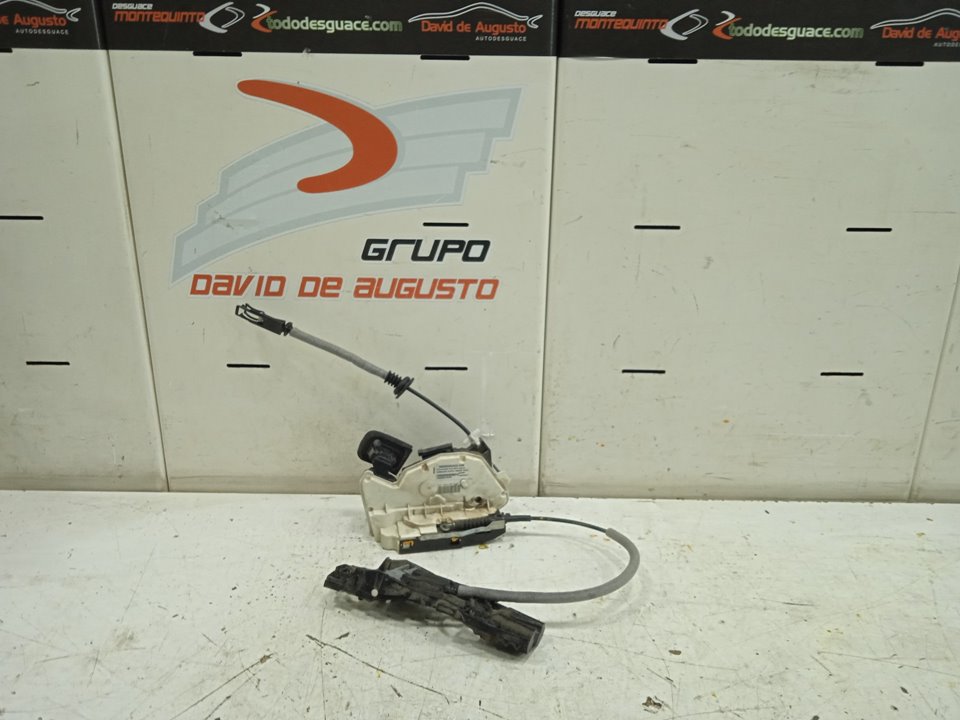 Cerradura puerta trasera derecha volkswagen polo (6r1) advance