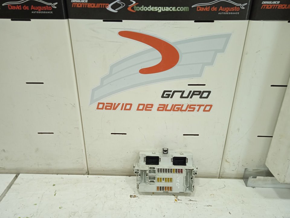 Caja reles / fusibles seat leon (1p1) sport