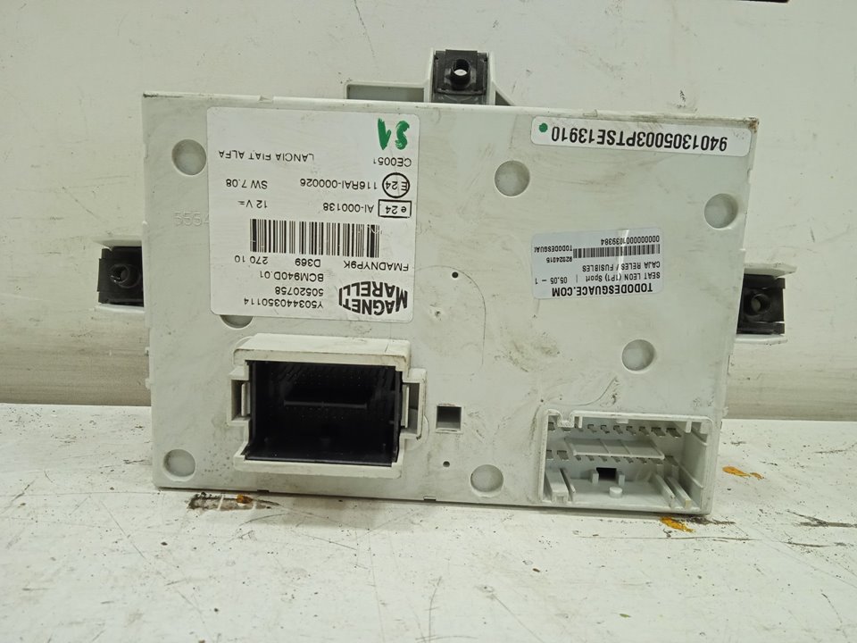 Caja reles / fusibles seat leon (1p1) sport