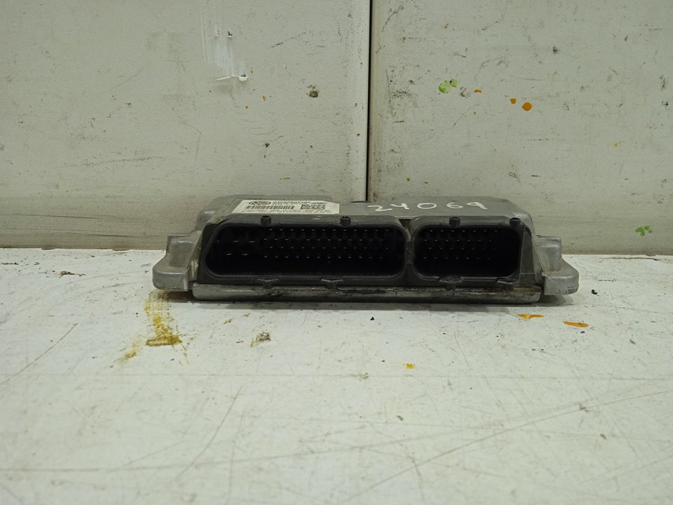 Centralita motor uce seat ibiza (6j5) reference