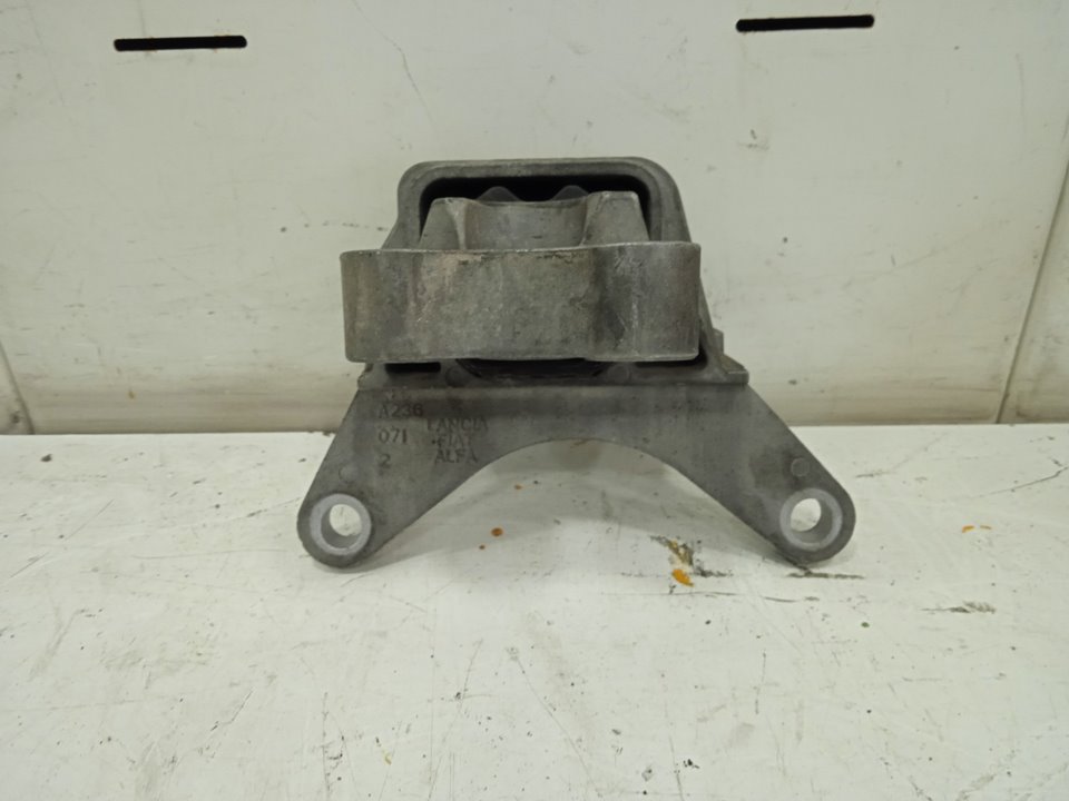 Soporte motor alfa romeo giulietta (191) sprint
