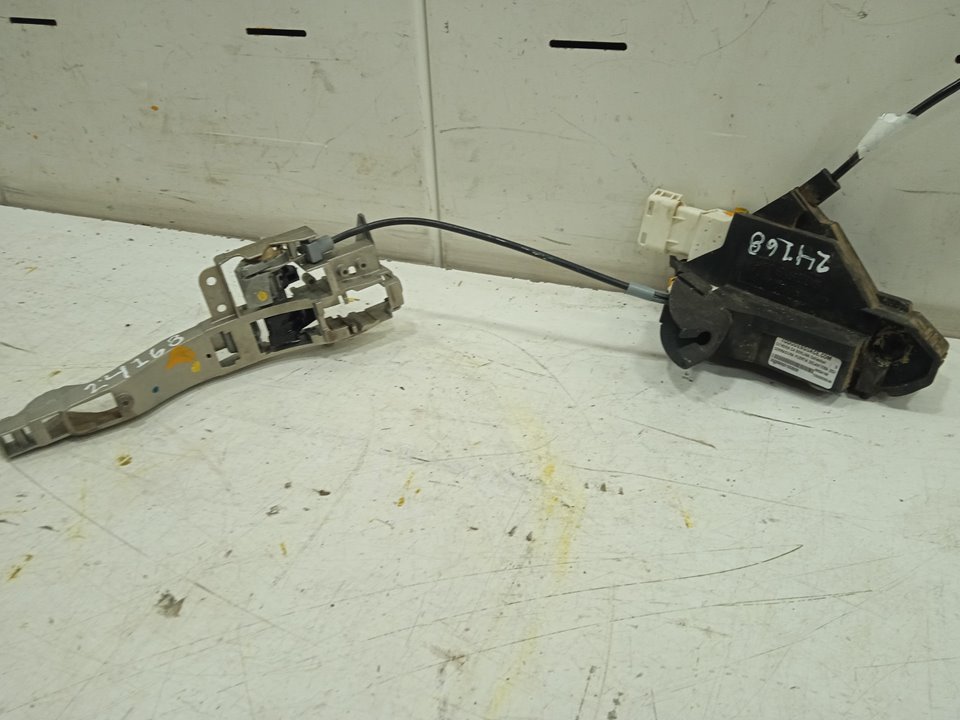 Cerradura puerta delantera izquierda citroen c4 berlina collection