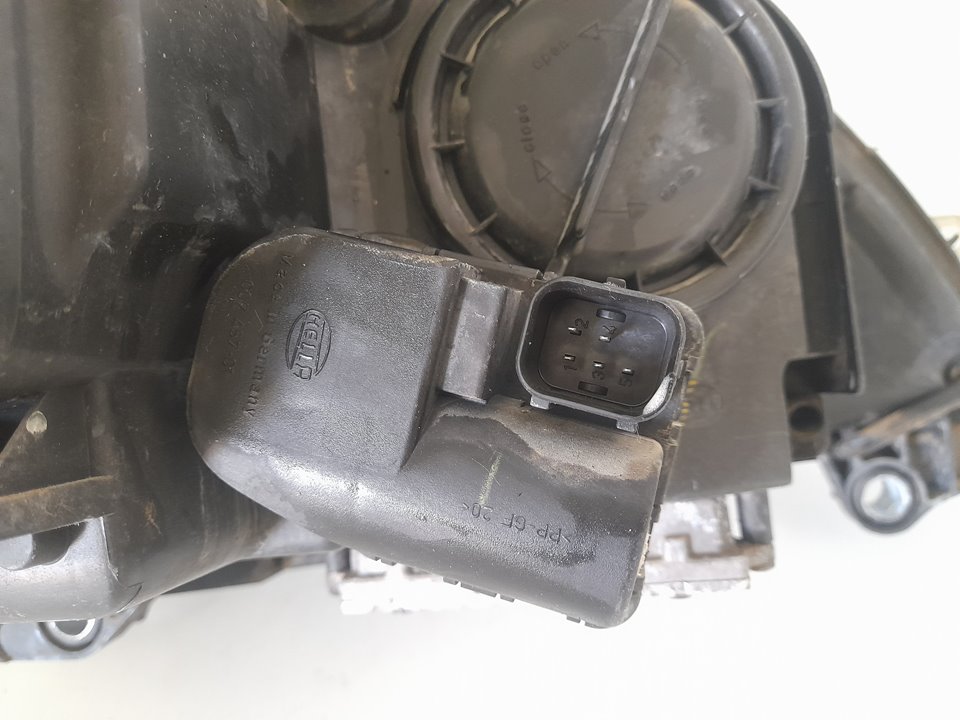 Faro izquierdo mercedes clase m (w163) 270 cdi (163.113)