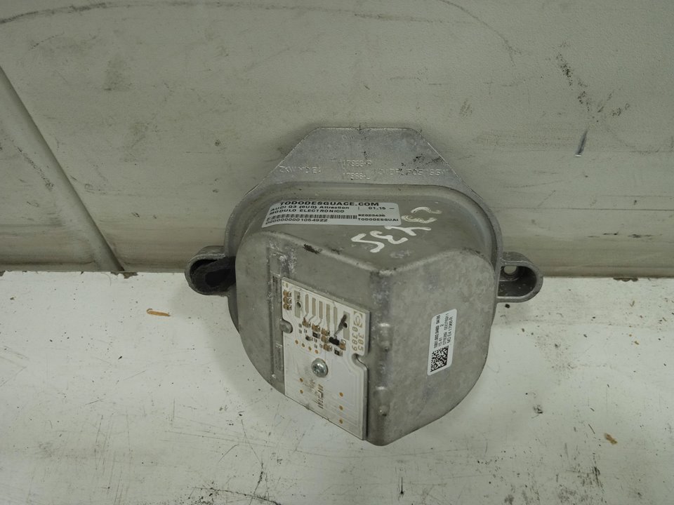 02.048 audi q3 (8ug) attraction