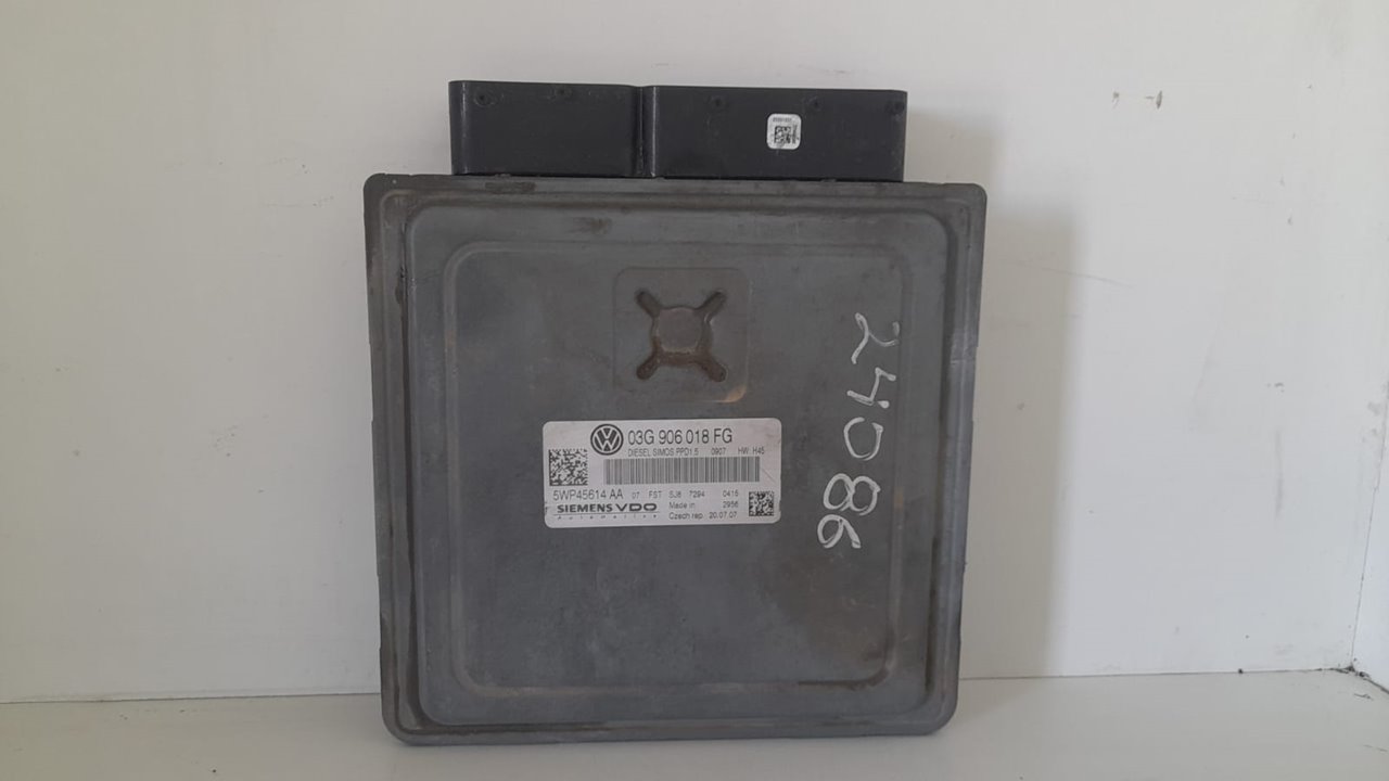 Centralita motor uce volkswagen passat berlina (3c2) advance