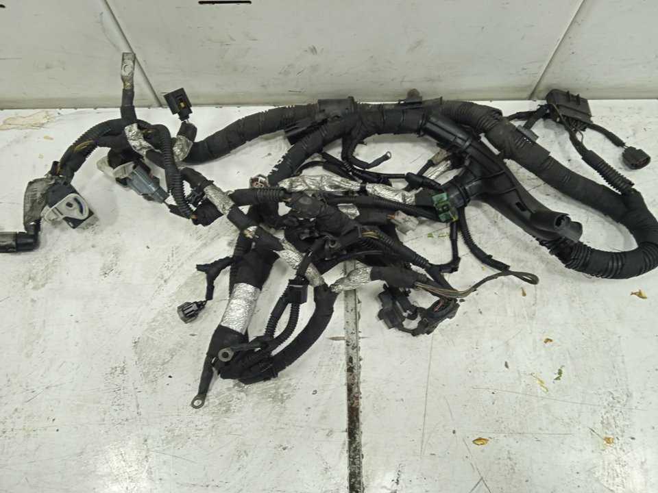 212b637                    ee01e12125118002                                   6c1t12b637a ford transit caja cerrada 06 ft 350 l 