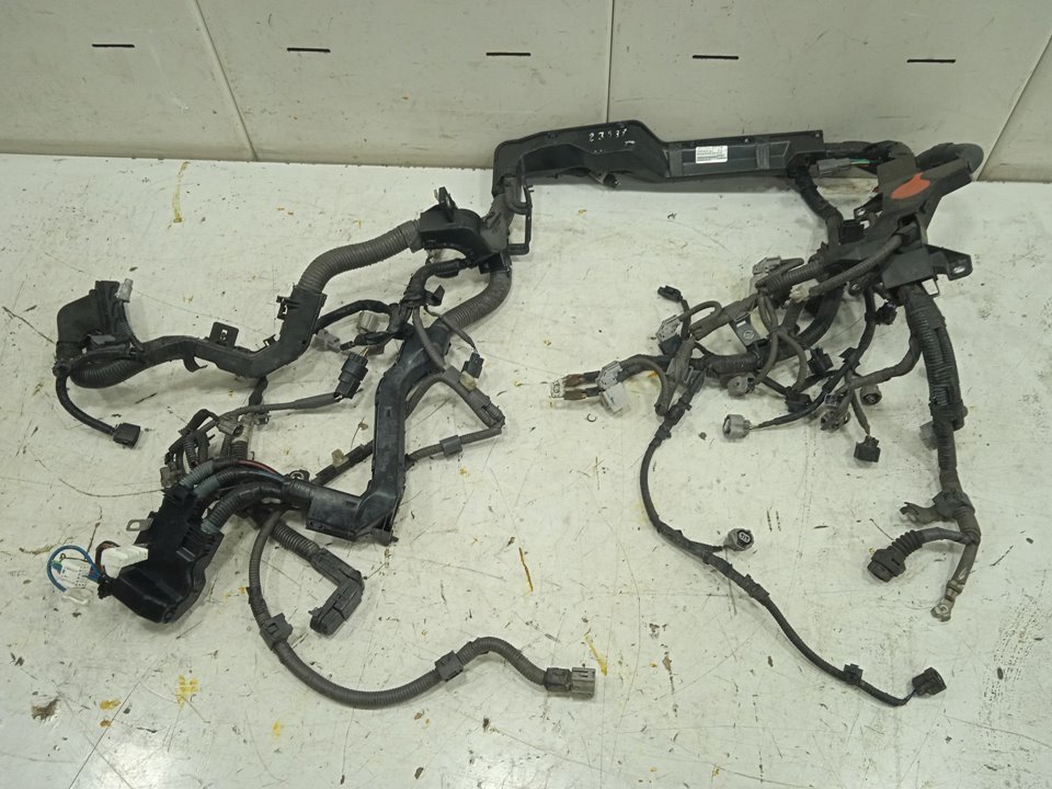 Z29 toyota auris active