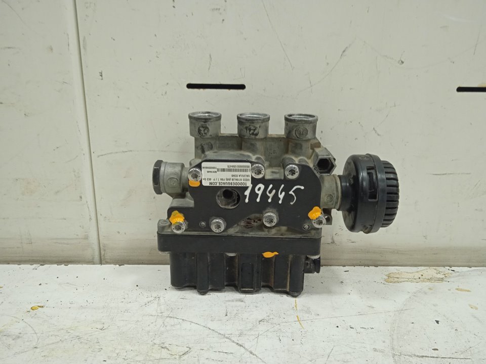 001 iveco stralis (as) fsa t  p  4x2 gran espacio