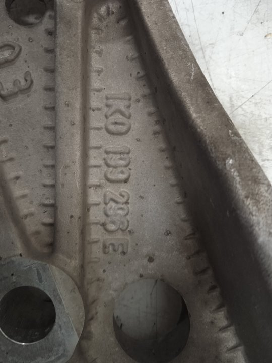 Soporte brazo suspension delantero izquierdo volkswagen golf v berlina (1k1) highline