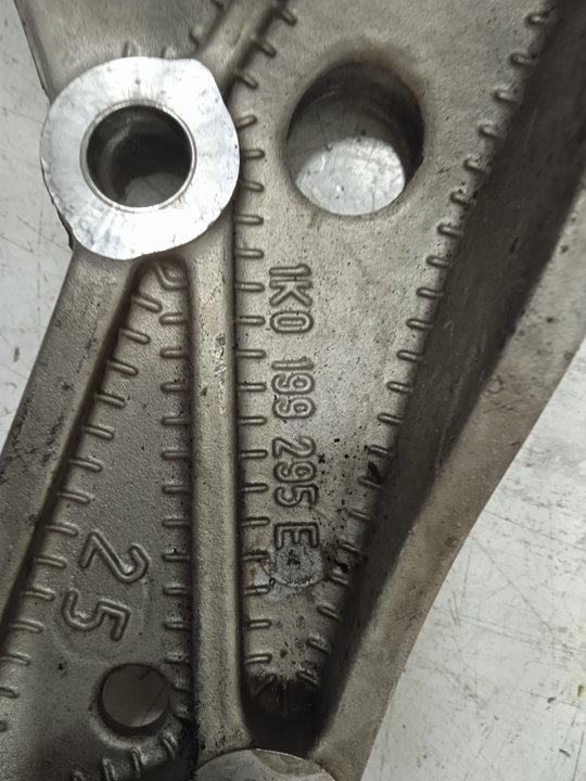 Soporte motor volkswagen golf v berlina (1k1) highline