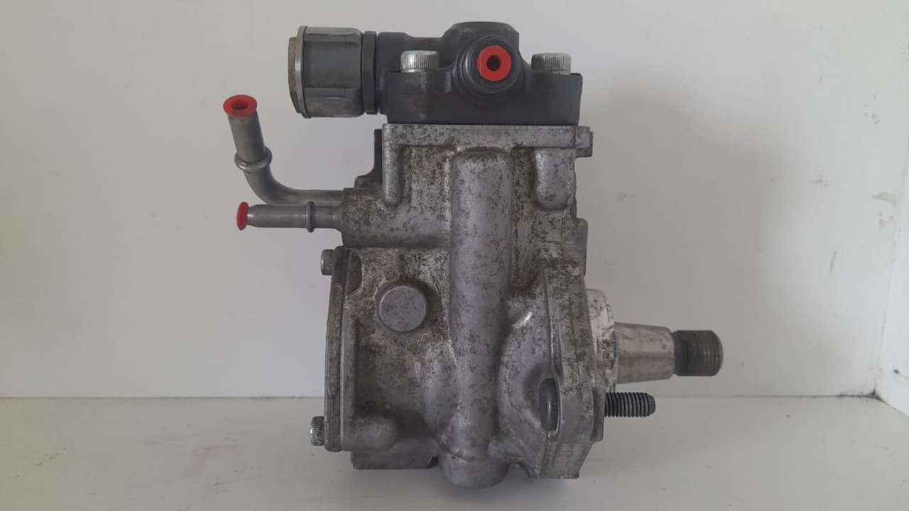Bomba inyeccion volvo v40 cross country basis