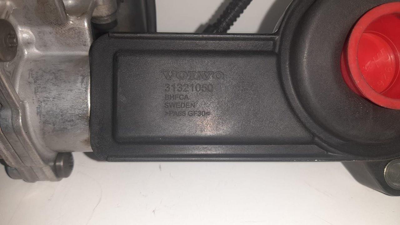 Bomba aceite volvo v40 cross country basis