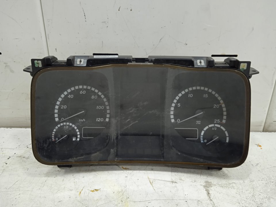 Cuadro instrumentos mercedes-benz actros 4 2-ejes bm 963 (2011) 18xx 4x2 szm l bigspace