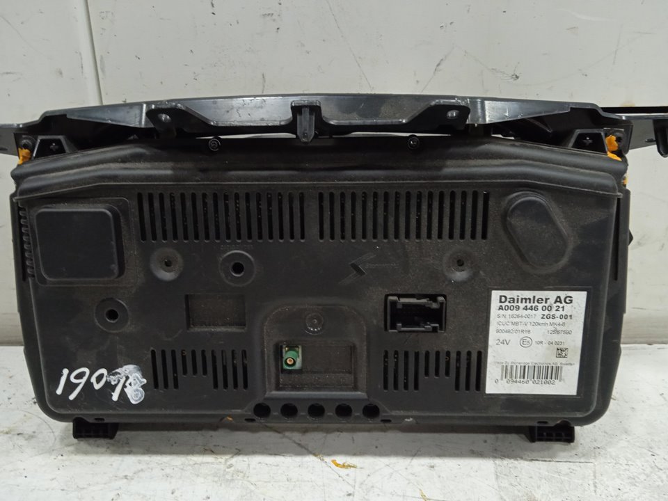 Cuadro instrumentos mercedes-benz actros 4 2-ejes bm 963 (2011) 18xx 4x2 szm l bigspace