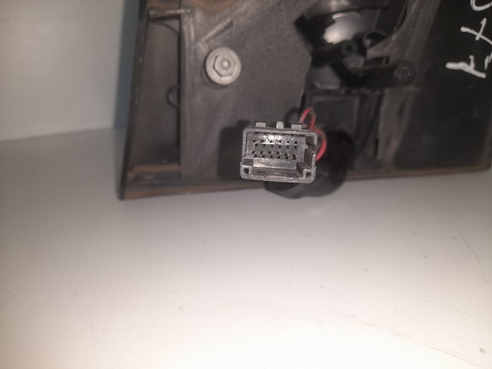 Retrovisor derecho renault clio iii exception