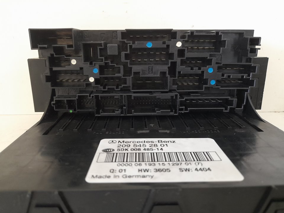 Caja reles / fusibles mercedes-benz clase c (bm 203) sportcoupe c 220 cdi (la) sport edition (