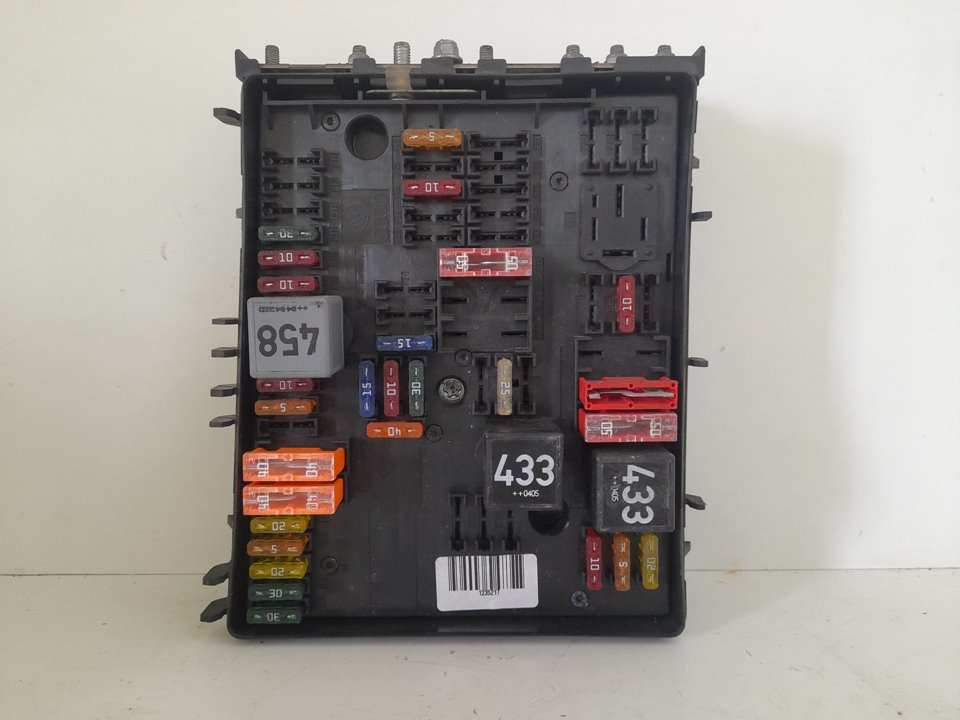 Caja reles / fusibles audi a3 (8p1) 2.0 tdi ambiente