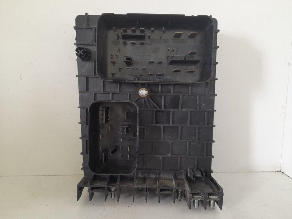 Caja reles / fusibles audi a3 (8p1) 2.0 tdi ambiente