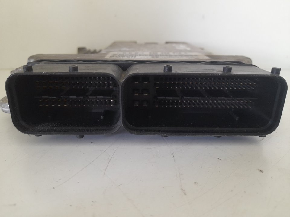 Centralita motor uce audi a3 (8p1) 2.0 tdi ambiente