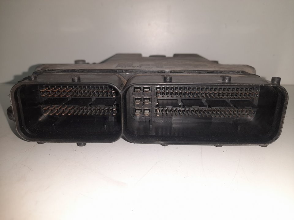 Centralita motor uce audi a3 sportback (8pa) 1.9 tdi e ambiente