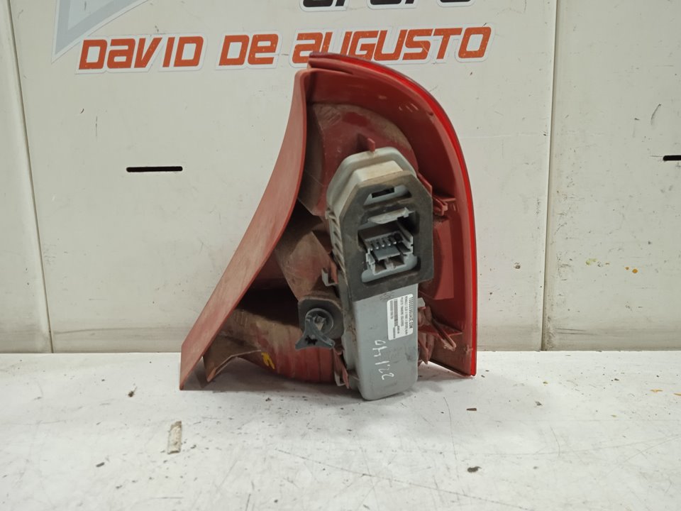Piloto trasero izquierdo renault clio ii fase ii (bcb0) authentique